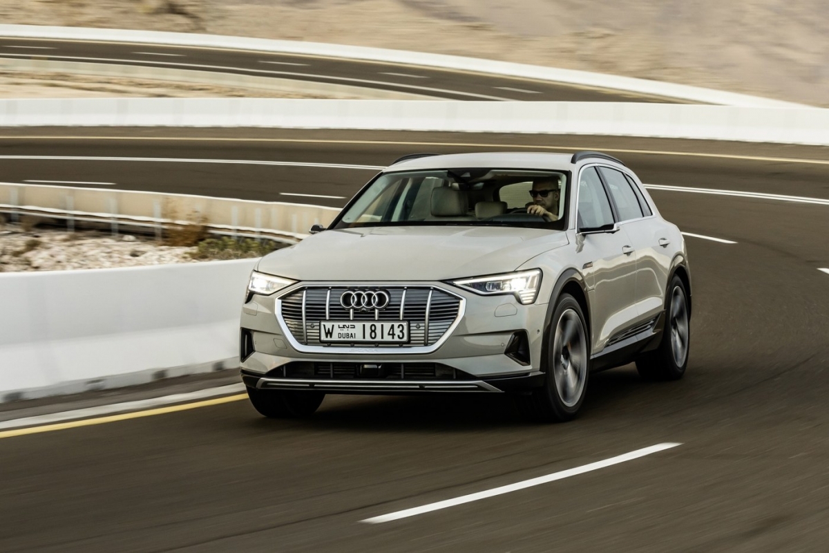 купить Audi e-tron 55 з США